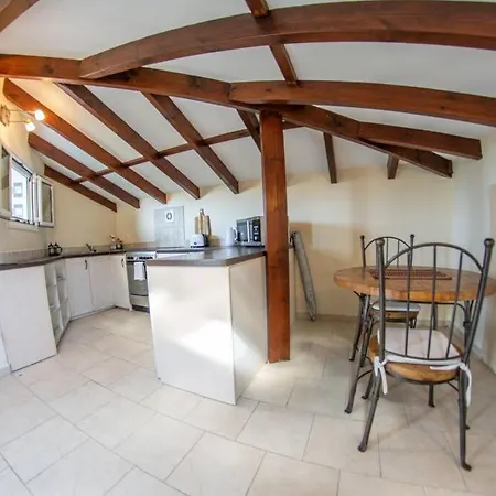 Mearbeck House Penthouse, Agios Nikolaos, Petriti, Notos Apartment