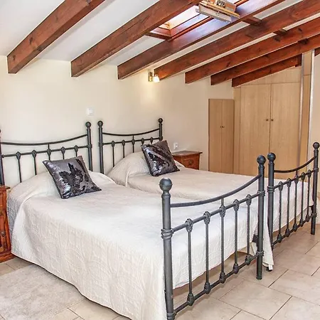 Mearbeck House Penthouse, Agios Nikolaos, Petriti, Notos