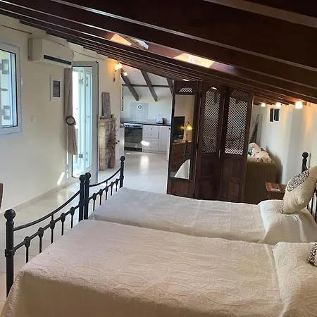 Apartment Mearbeck House Penthouse, Agios Nikolaos, Petriti, Notos