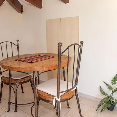 Mearbeck House Penthouse, Agios Nikolaos, Petriti, Notos Apartment